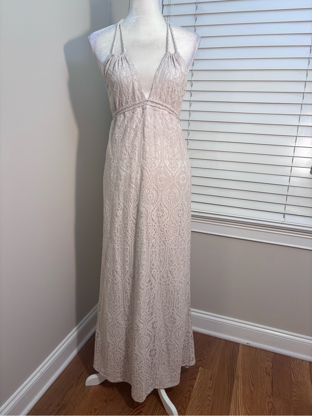 Sexy Lovestitch Lace Maxi Dress
